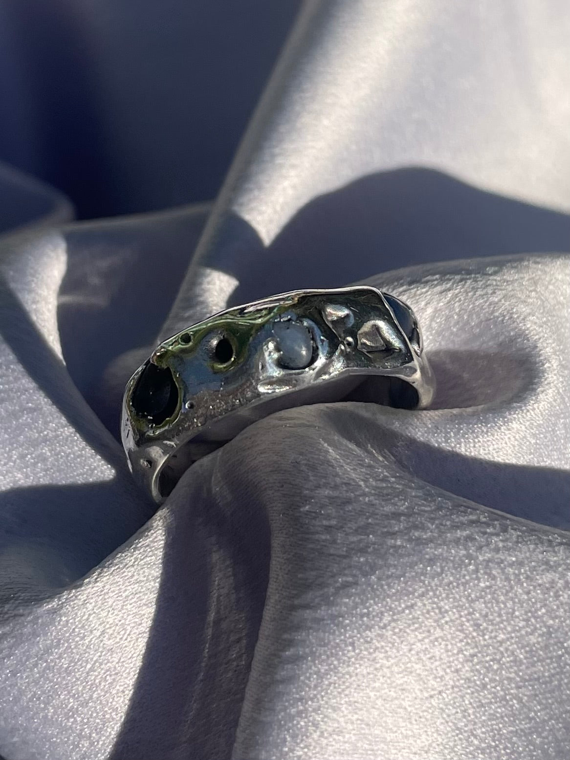 Raw Tasmanian Sapphire organic sterling silver ring