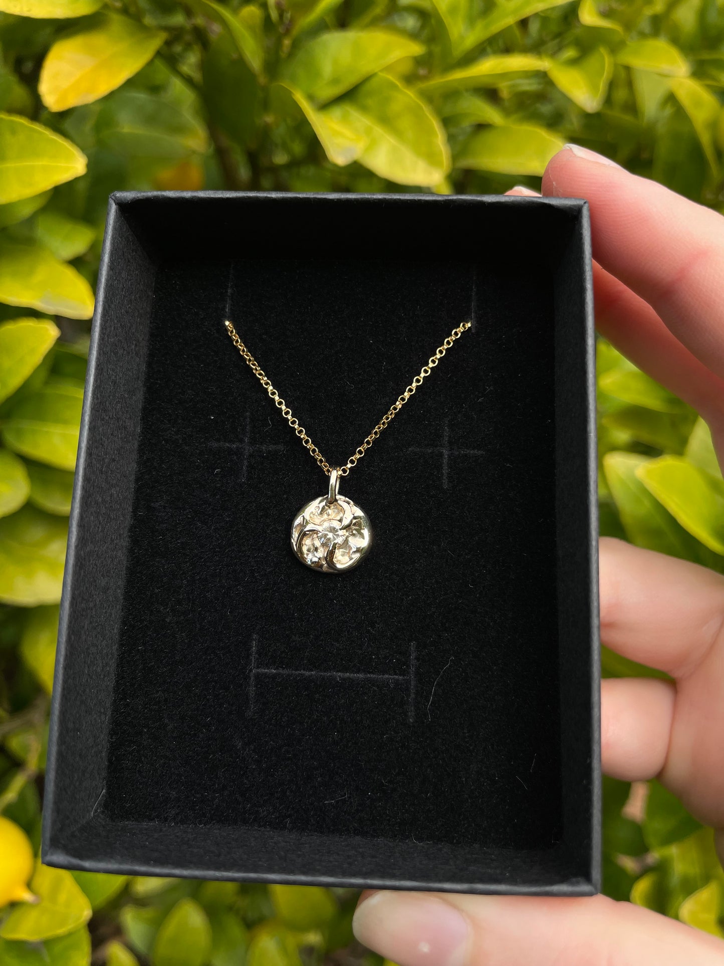 Tasmanian Zircon 9ct gold pendant necklace