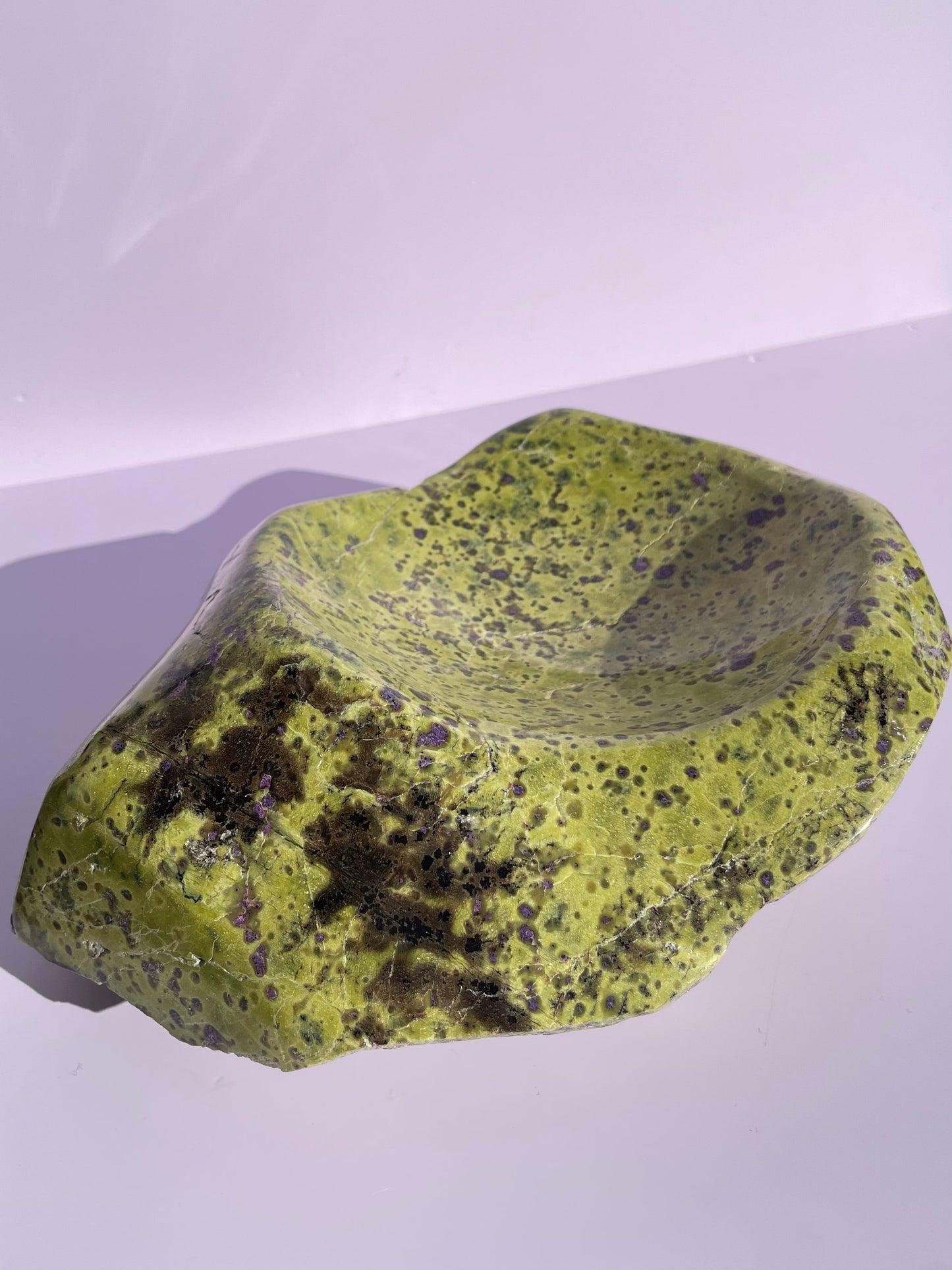 Tasmanian Serpentine & Stichtite bowl