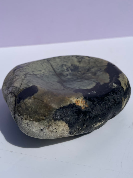 Tasmanian Jade & Black Magnetite trinket dish