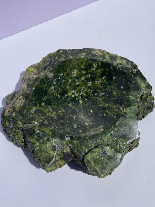 Tasmanian Serpentine Stichtite bowl