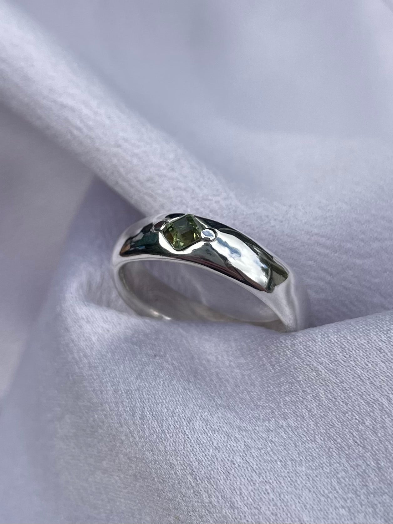 0.35ct Tasmanian Sapphire sterling silver ring