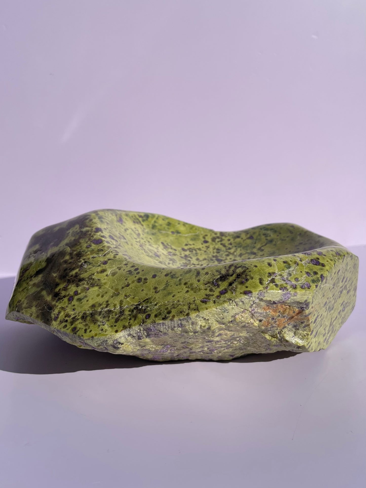 Tasmanian Serpentine & Stichtite bowl