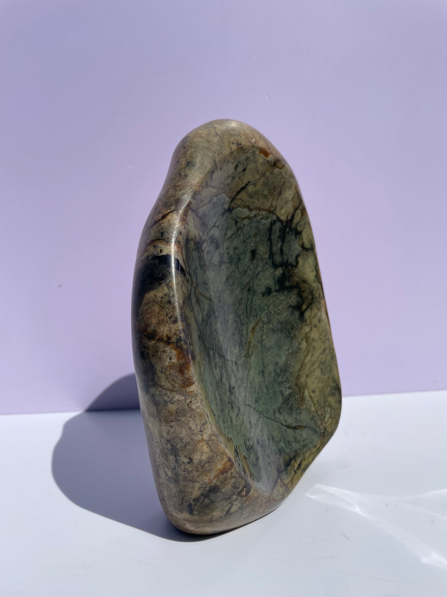 Tasmanian Jade sculpture / bowl