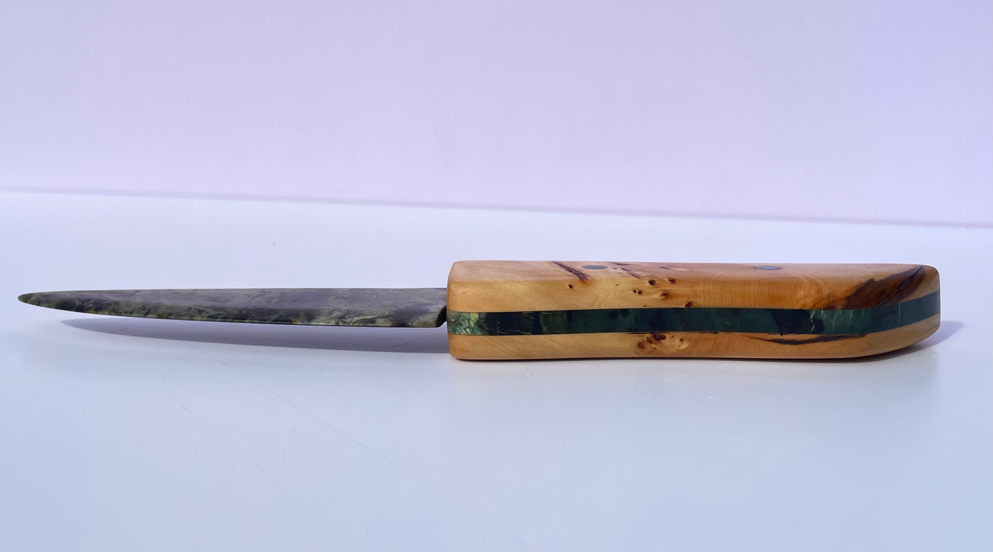 Tasmanian Jade & Black Magnetite knife with birdseye Huon Pine, Serpentine Pyroxene & Sapphire handle