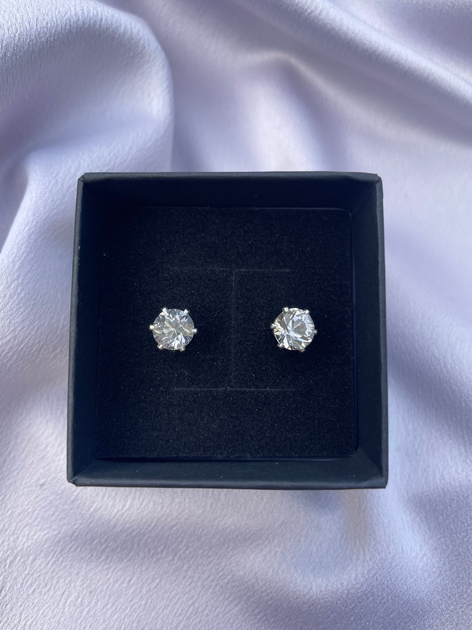 Avon 2025 diamond earrings