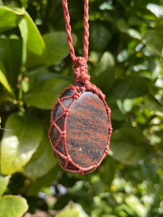 Tasmanian Jasper macrame necklace