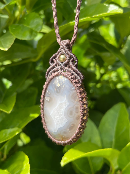 Tasmanian Agate macrame necklace